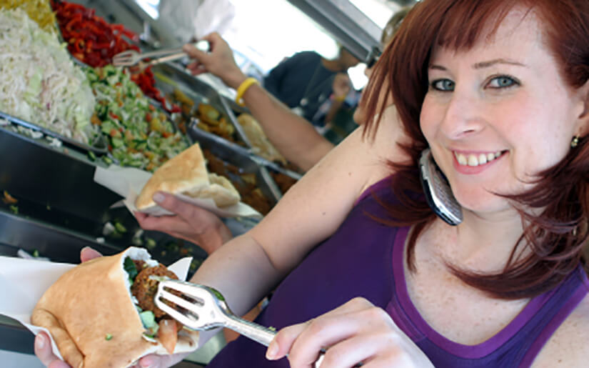טעים מסעדת פלאפל בניו יורק